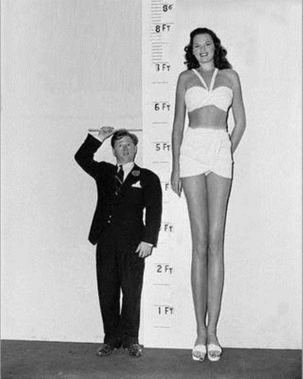 andy luciw share 8 foot tall woman photos