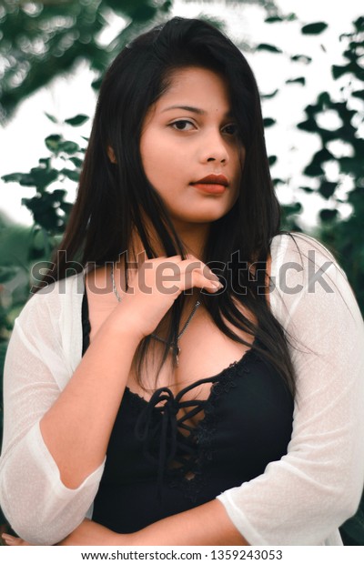 ashi mehmood share hot chubby girl pics photos