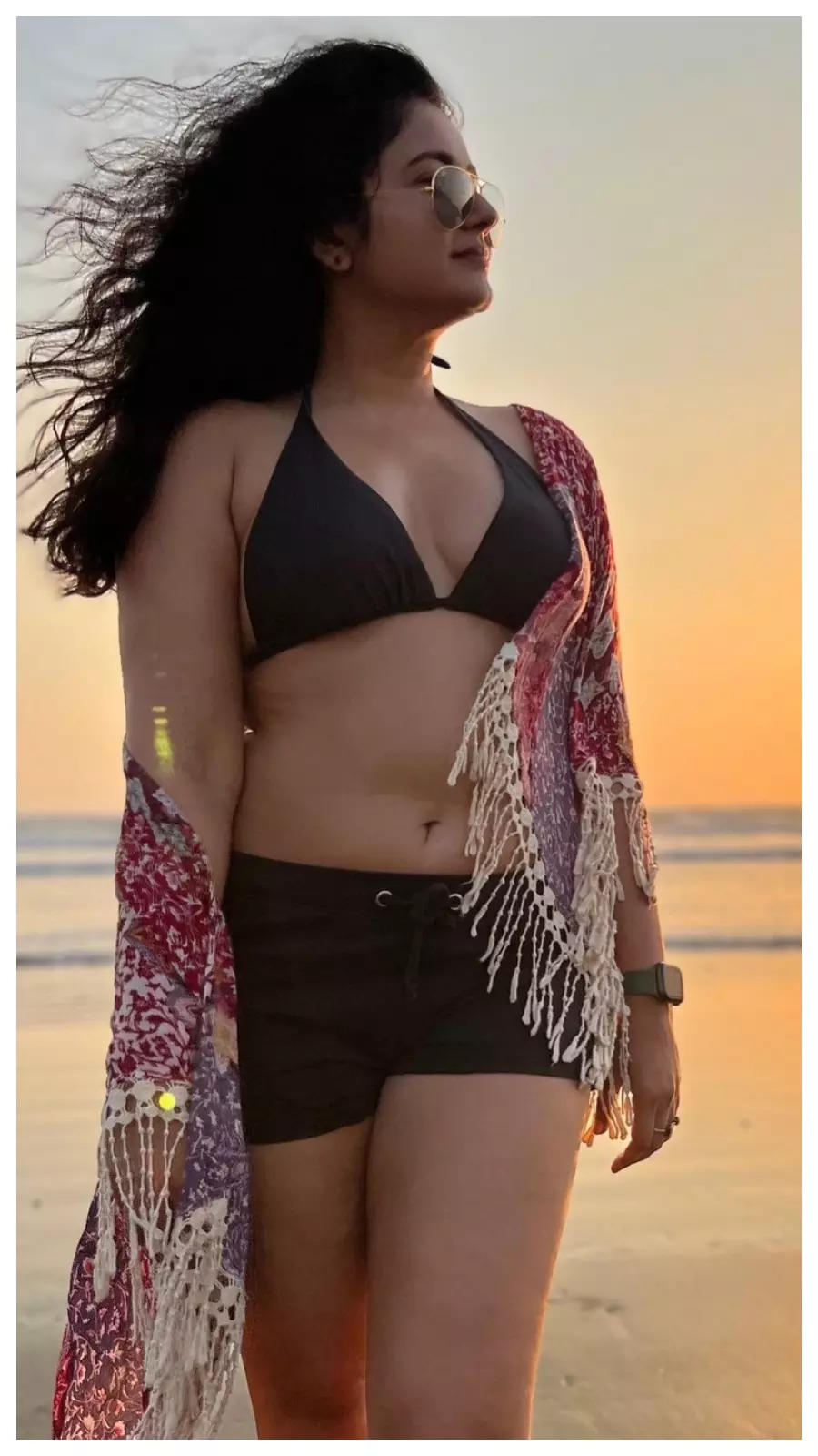 carolyn boehm recommends poonam bajwa hot pic