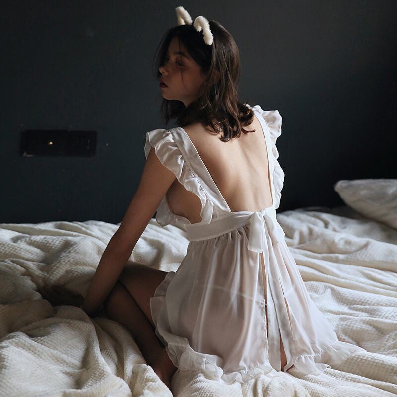 barbara divenuti share white see through nightgown photos