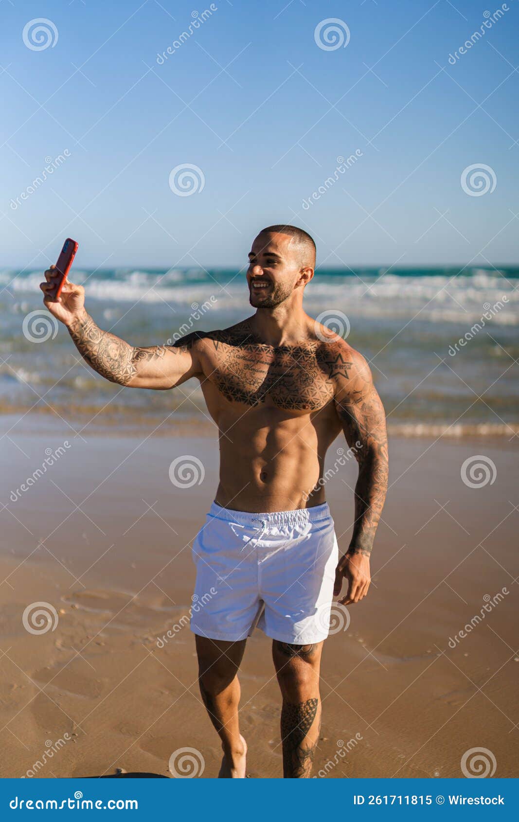 amanda leckie recommends Topless Beach Selfies