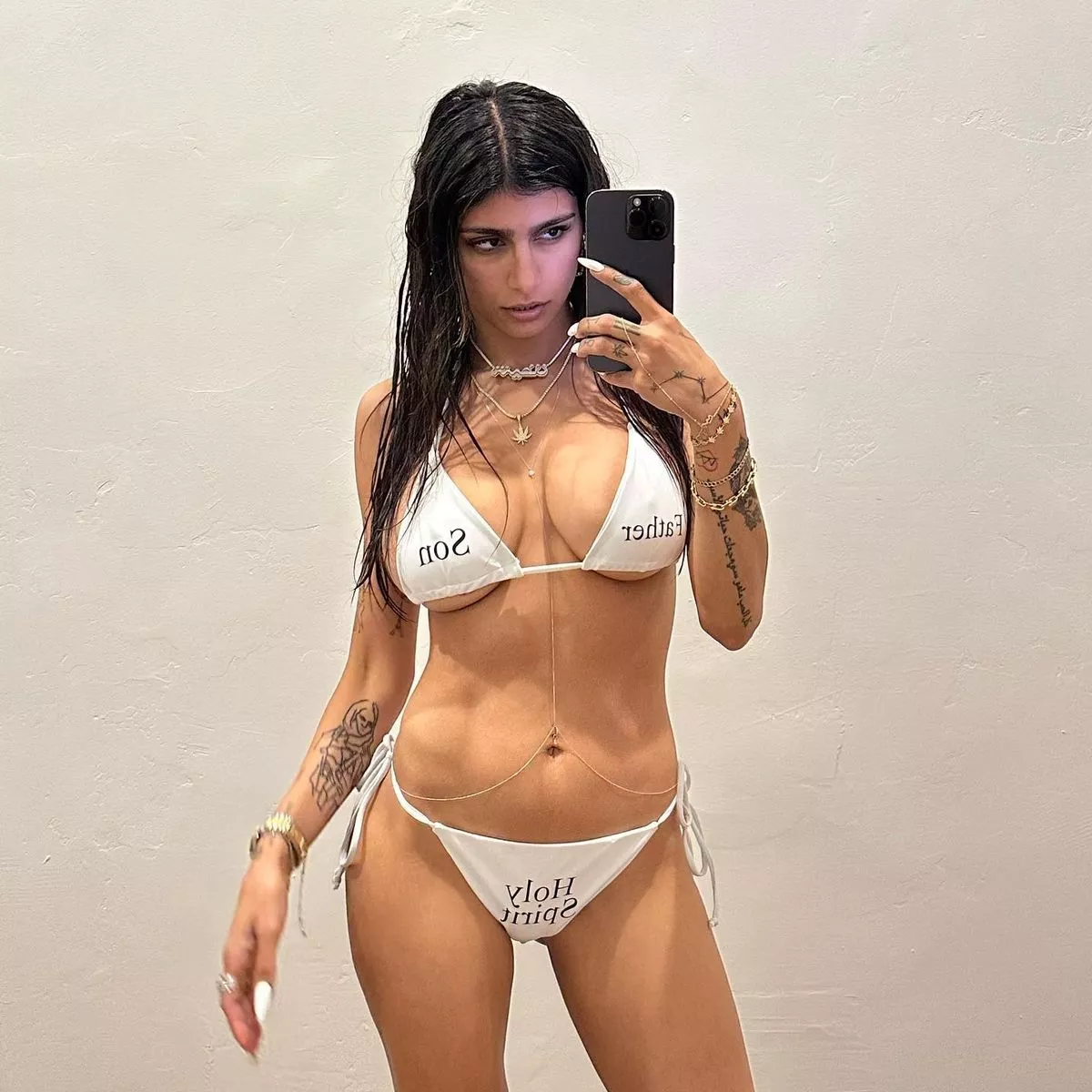 Mia Khalifa Before After goten hentai