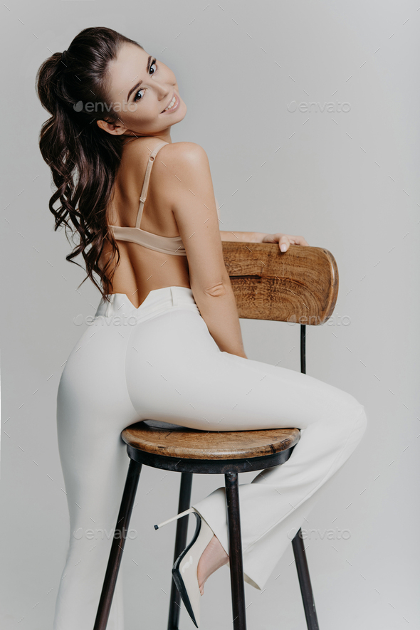 hot chicks in white pants