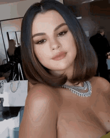 charles edward fox recommends selena gomez naked gifs pic