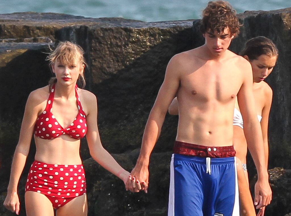 agung mulyawan recommends taylor swift ass bikini pic