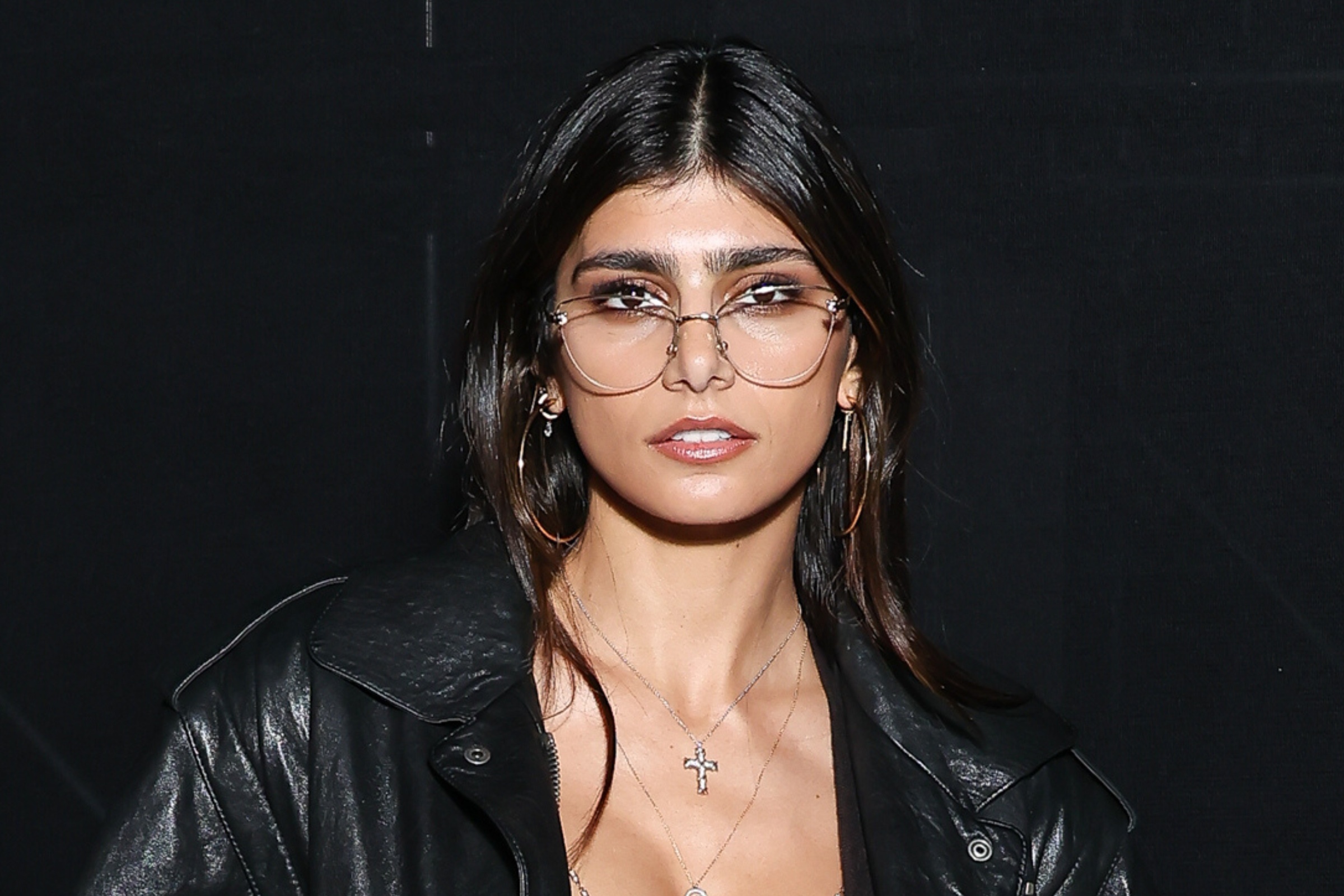 christian sconce recommends mia khalifa new movie pic