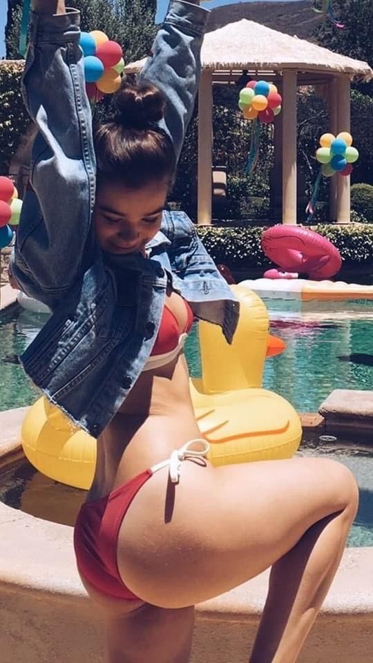 black pitt add hailee steinfeld ass photo