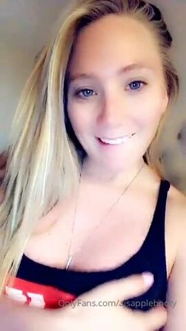 Best of Aj applegate no makeup