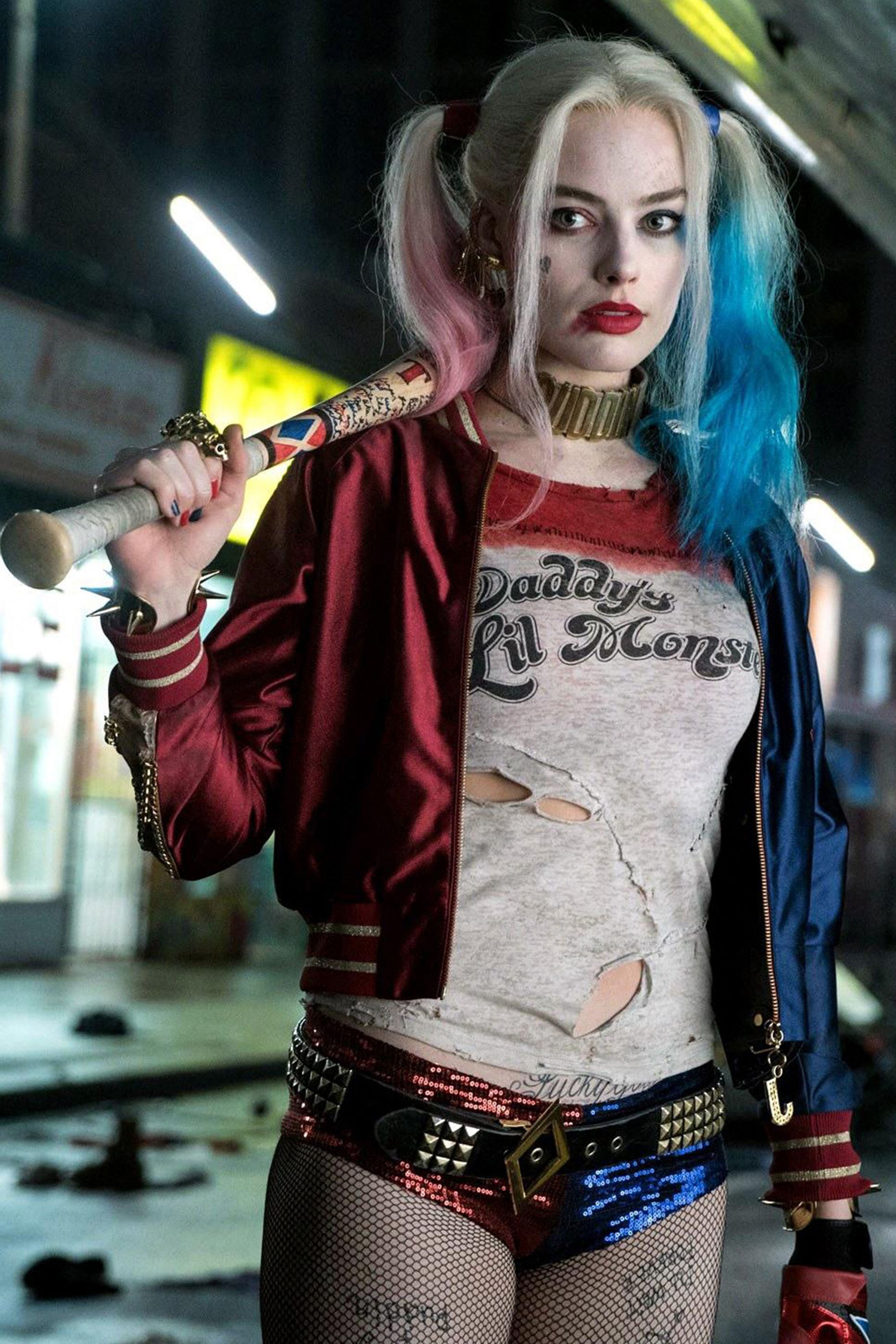 adisa james recommends harley quinn suicidé squad bra pic