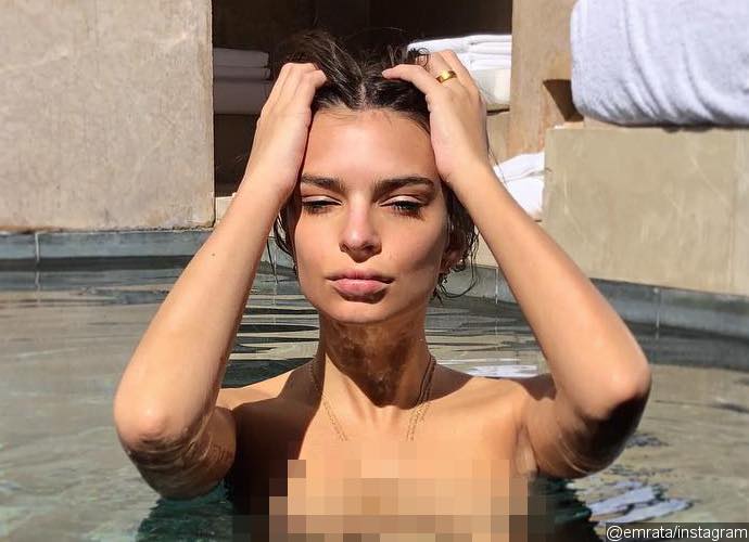 Emily Ratajkowski Topless Swim a werewolf