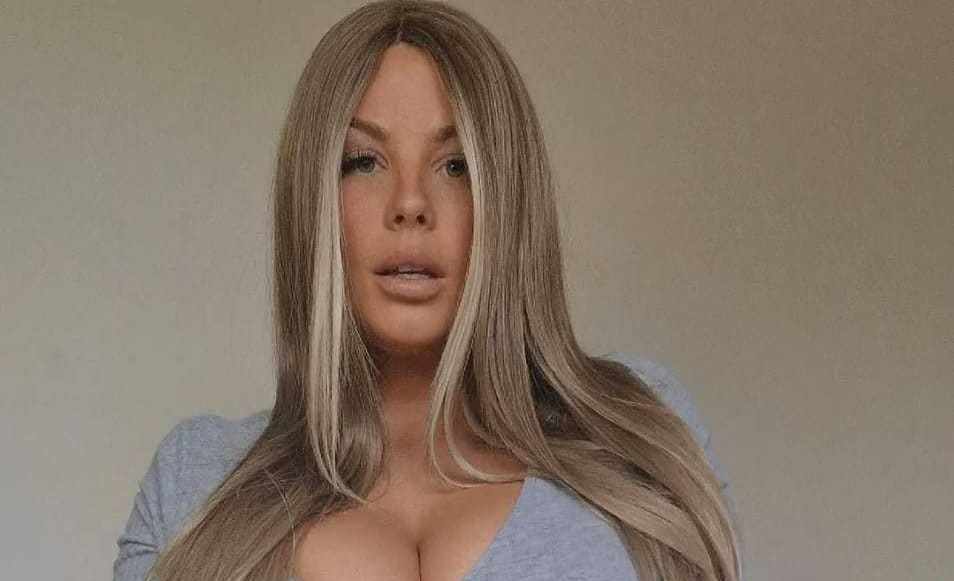 ann britton add photo topless girl with big boobs