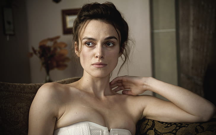 aaron sanborn recommends keira knightley topless pic pic