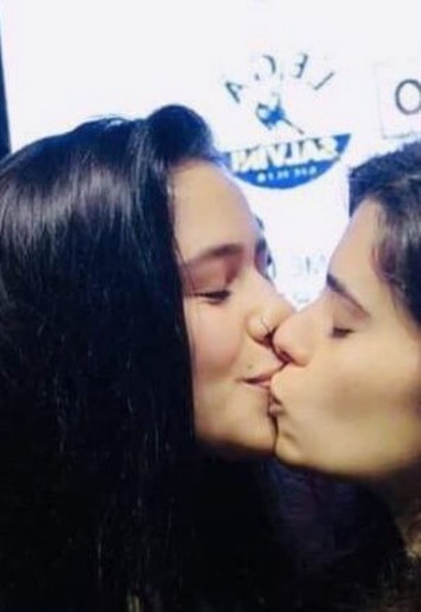ambber johnson share lesbians kissing instagram photos