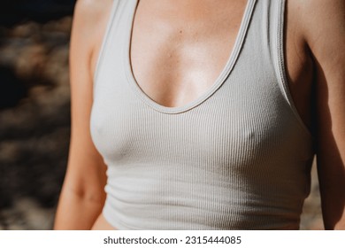 barry hammond add hot girls in tight shirts photo