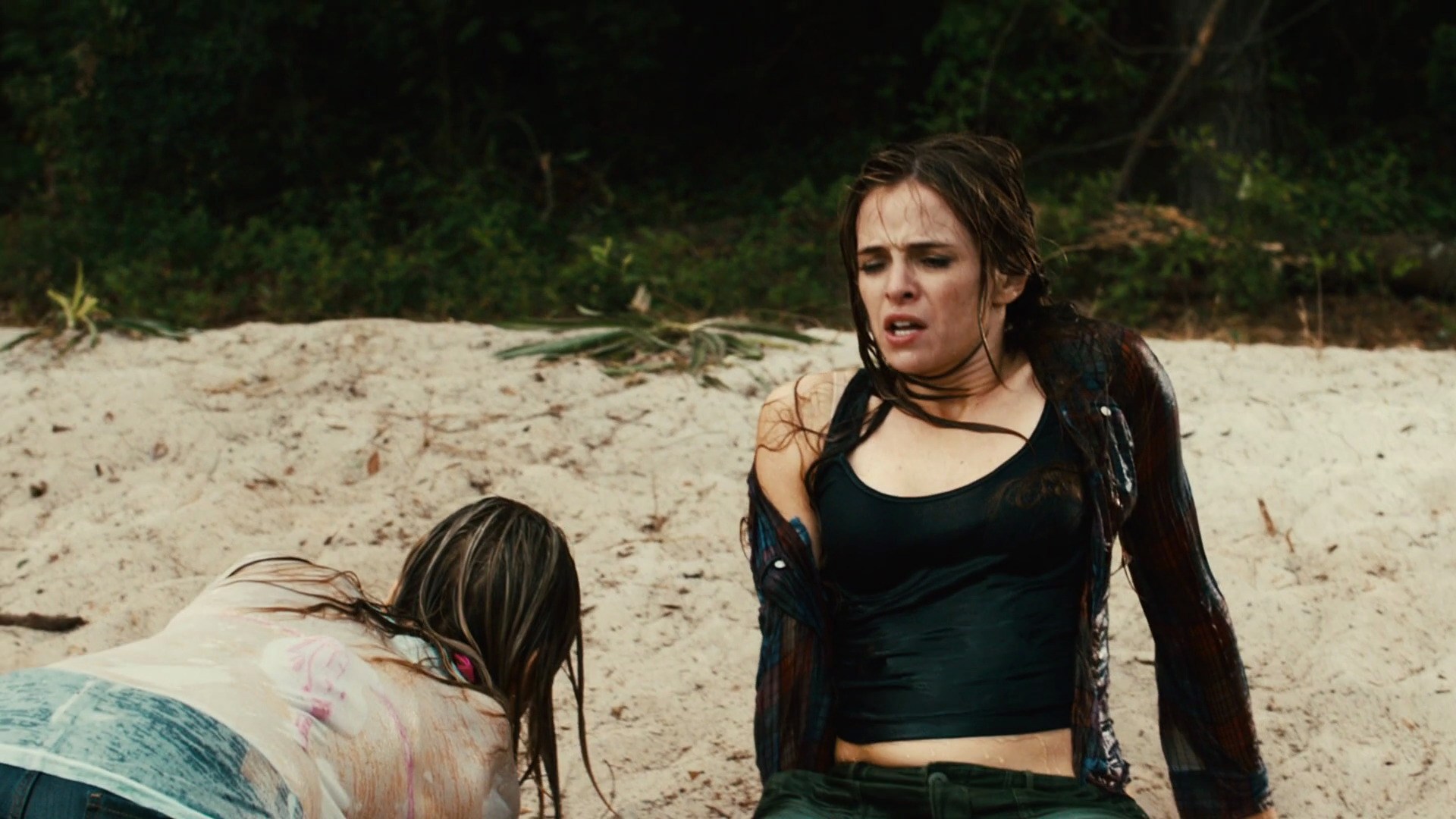 arlene applewhite recommends Danielle Panabaker Piranha 3dd Gif