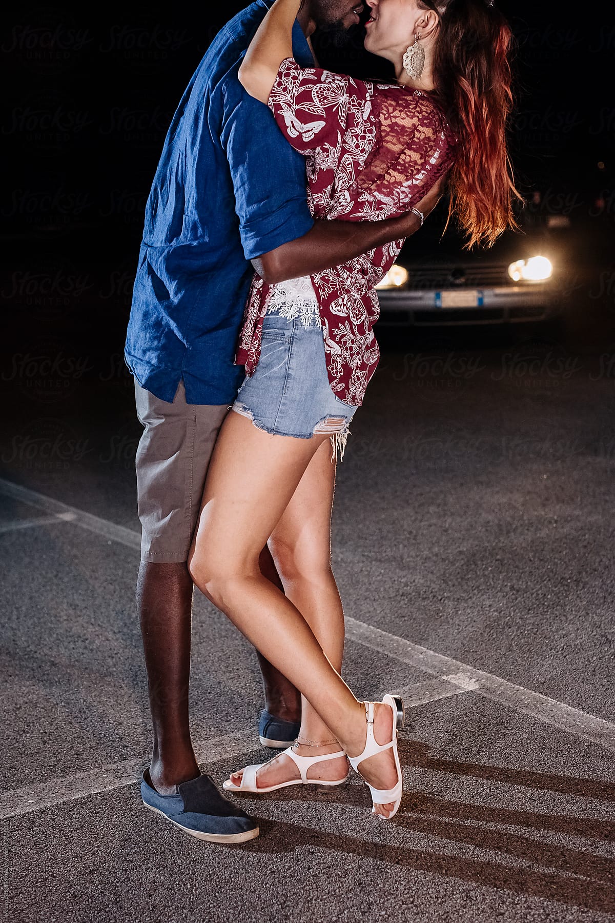 amy rowles add black man kissing white woman photo