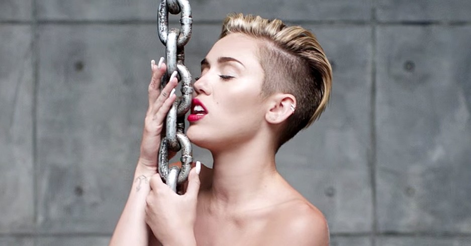 bipin kayastha recommends miley cyrus naked on wrecking ball pic