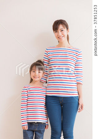 anne foronda recommends jap mom and daughter pic