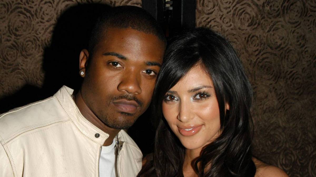 brent bastien recommends kim kardashian and ray j fucking pic