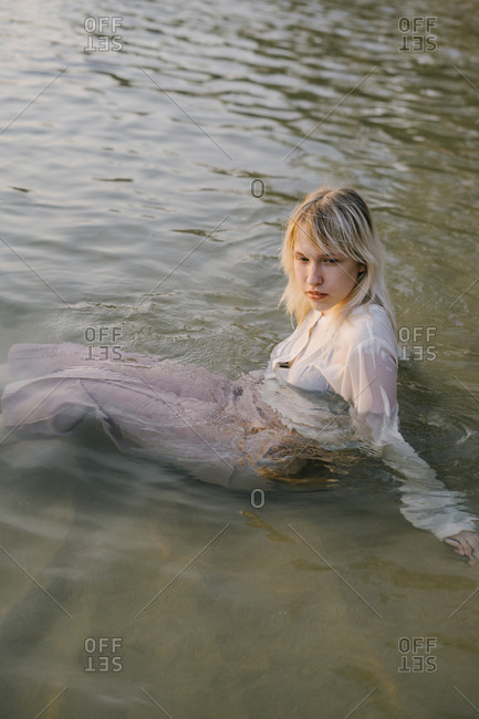 cristina deleon share women in wet clothes photos