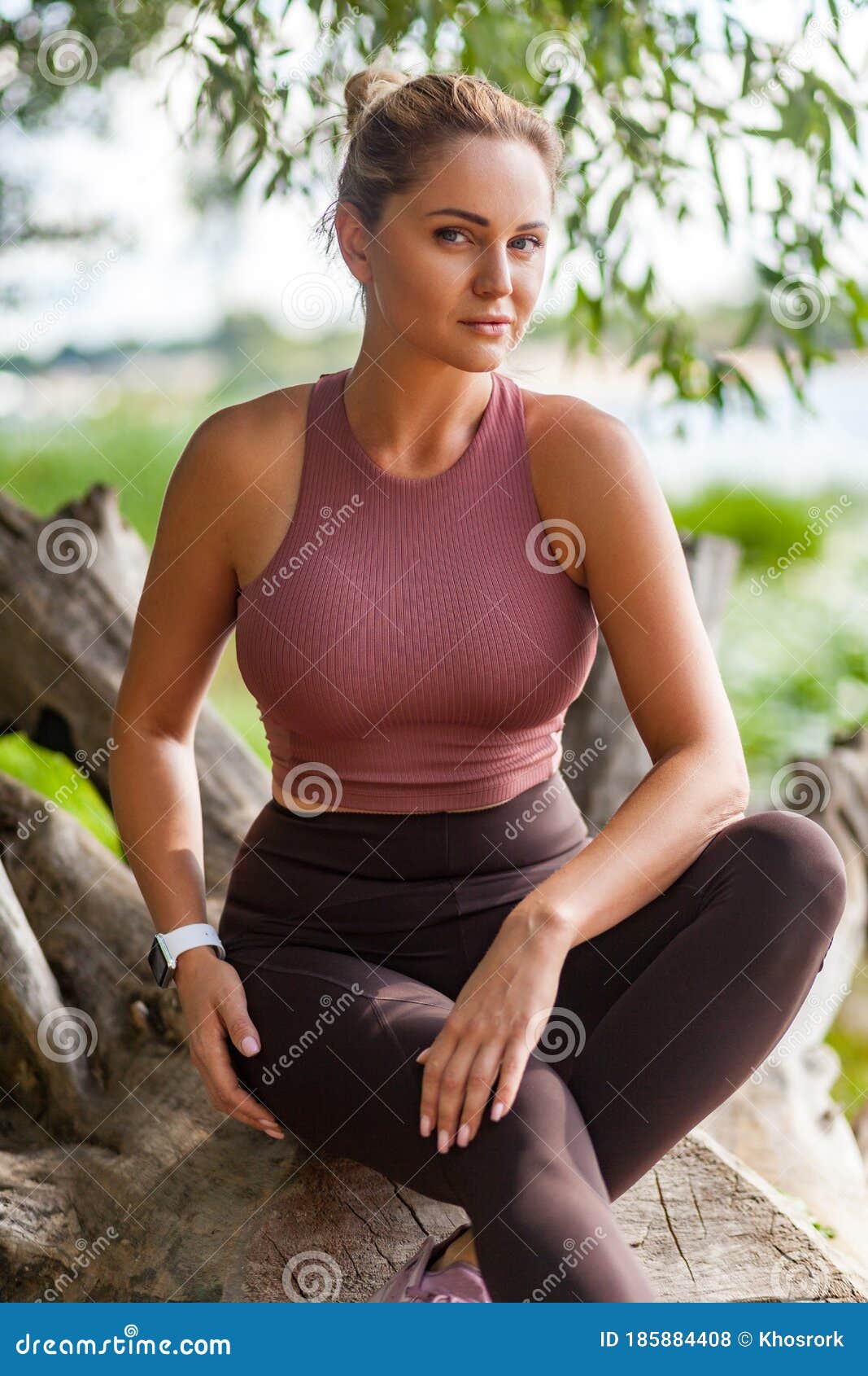 chris botero add photo sexy women in yoga pants