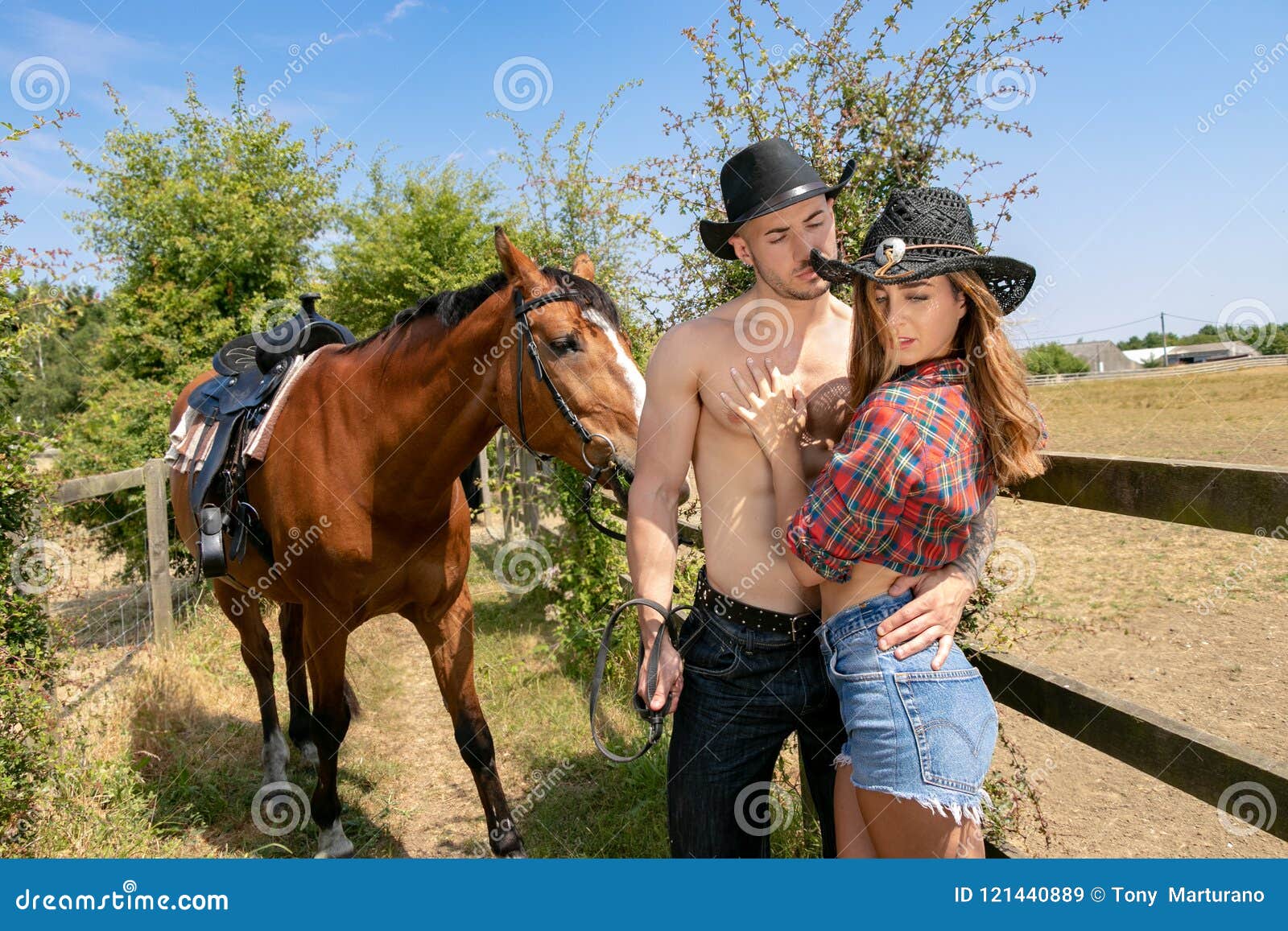 dan bulich recommends Cute Cowboy Cowgirl Rodeo Couple