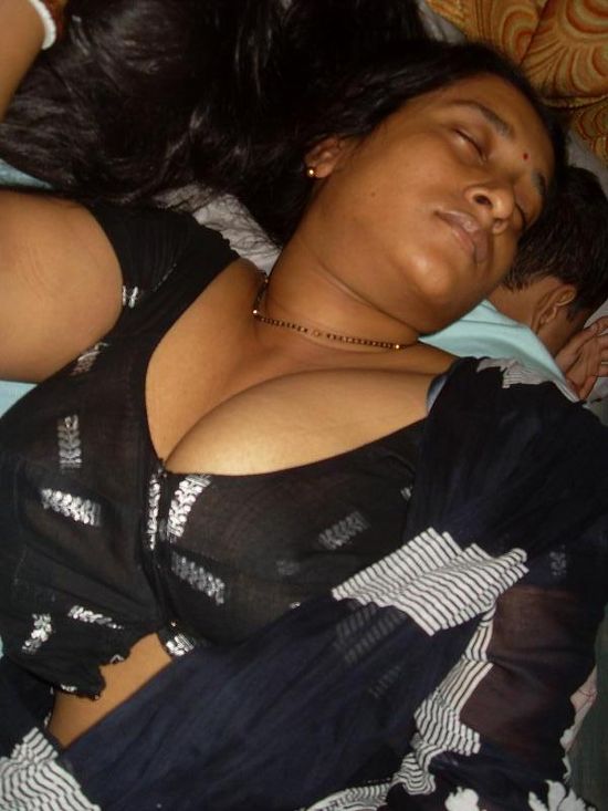 chris smooth recommends Mallu Aunties Hot Photos