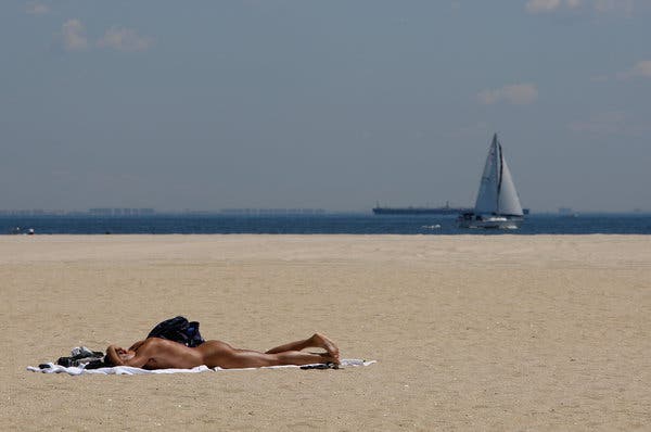 voyeur on nude beach