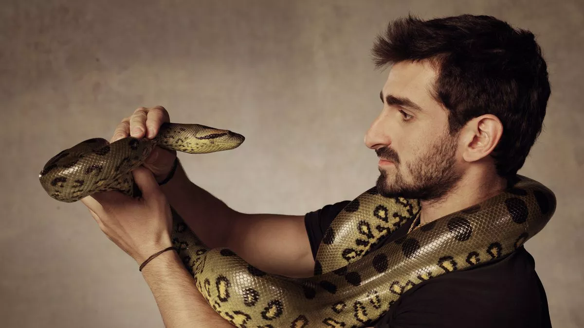 delia moeller add photo guy has sex with a snake