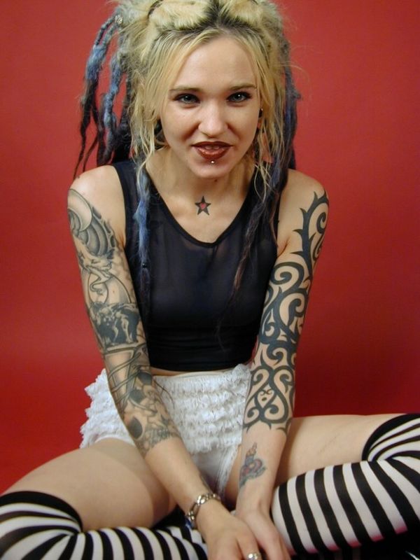 diana morrissey add punk rock girl porn photo