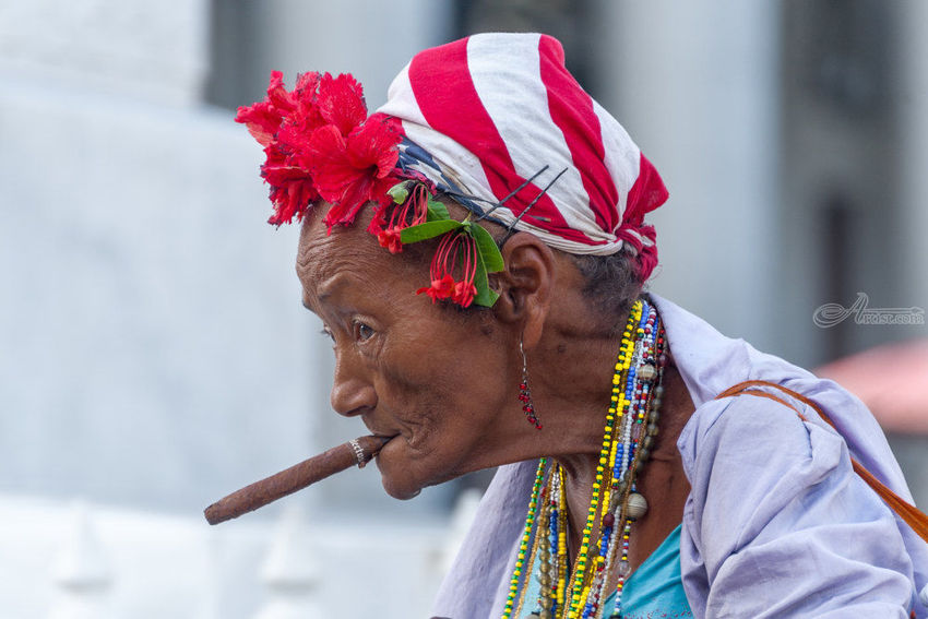 aminun jabir share old lady with cigar photos