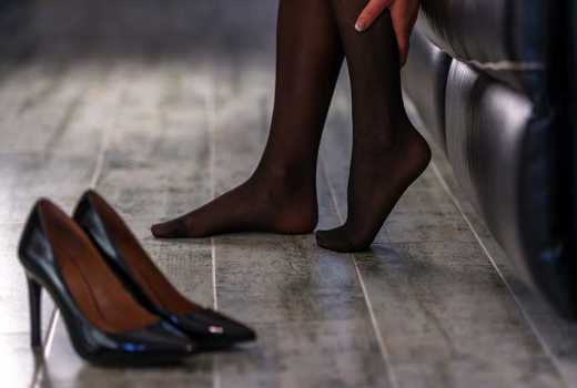 daniella skantzos add photo cheating wives in stockings