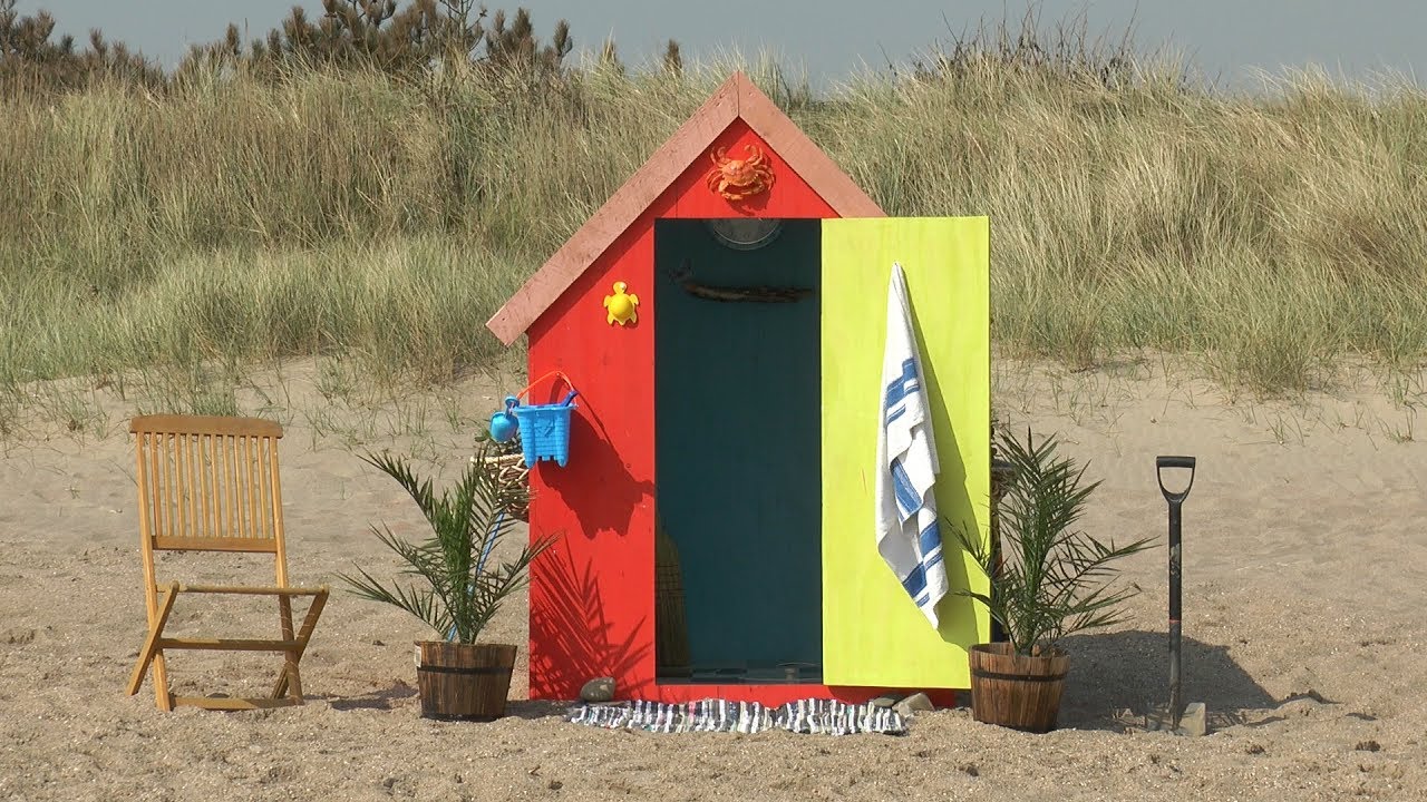 arul akbar recommends hidden camera beach cabin pic