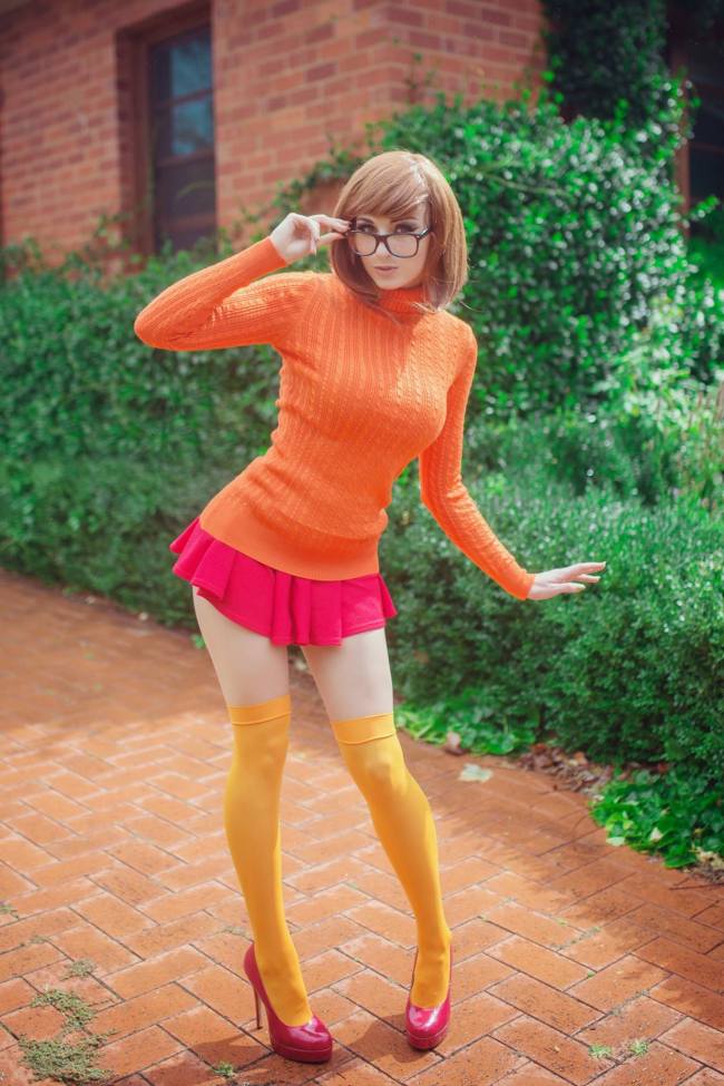 azedeen baubooa recommends hot velma from scooby doo pic