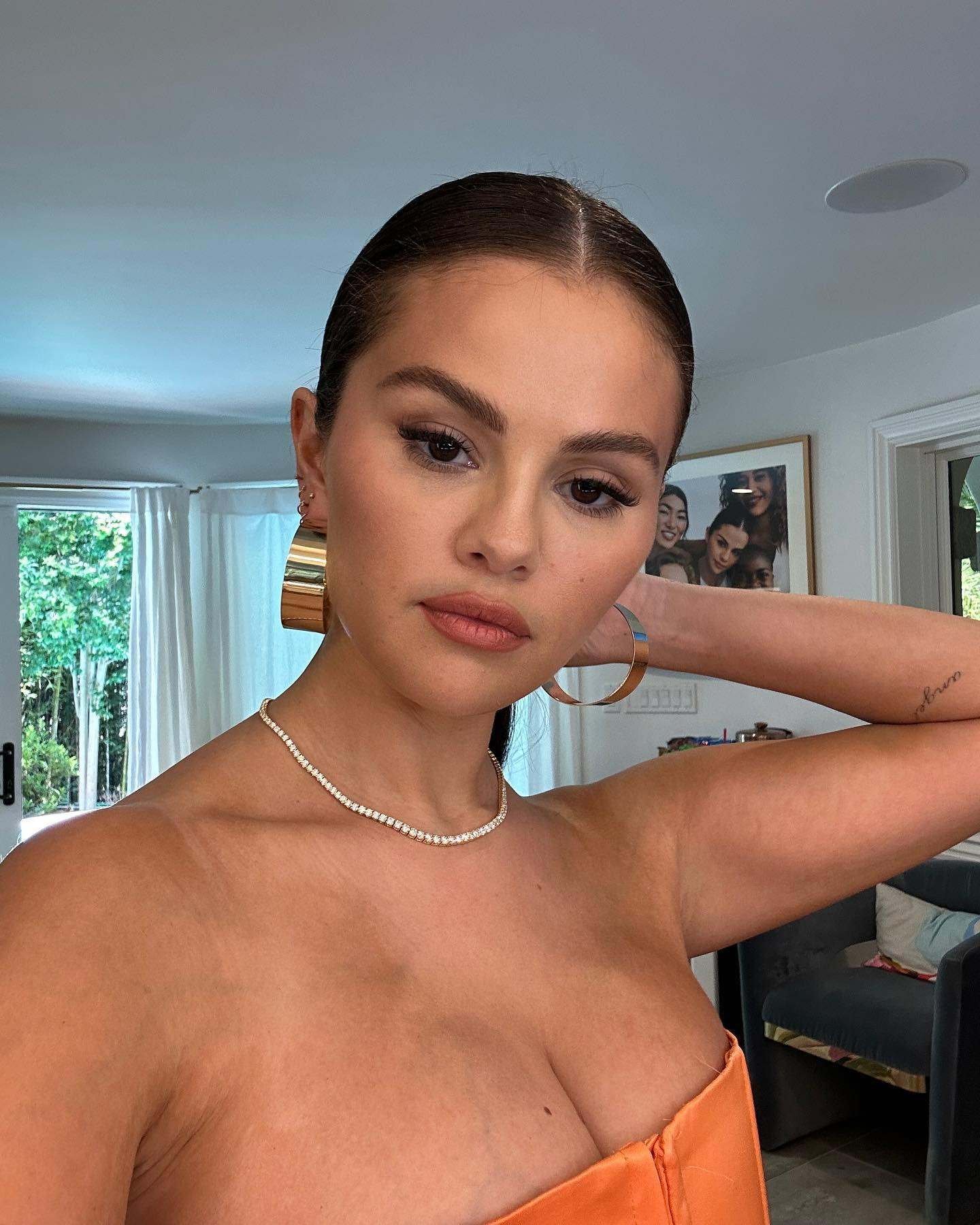 charles copeland recommends hottest selena gomez pic