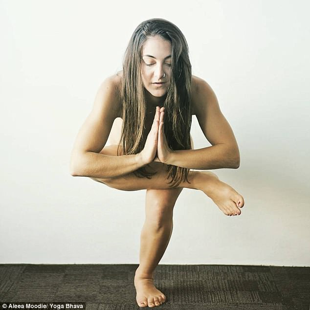 ashish navlani add photo naked yoga for women