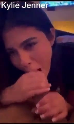 kylie jenner sucking dick