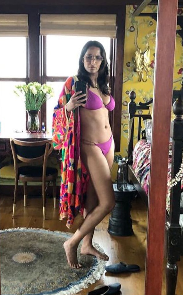 carolyn segura recommends Joanna Garcia Bikini