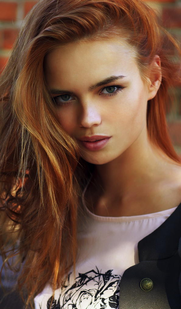data gelovani share russian model red hair photos