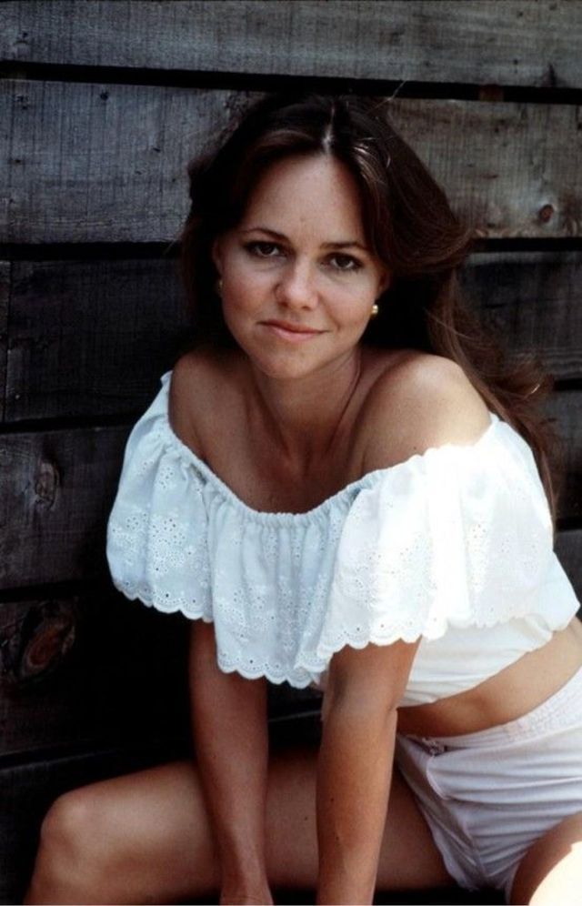 compro tax recommends sally field sexy pictures pic
