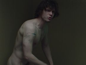 chloe bolton recommends evan peters naked pic