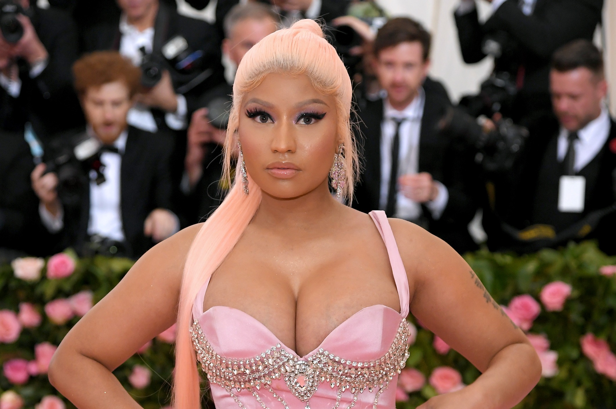 nicki minaj cum facial