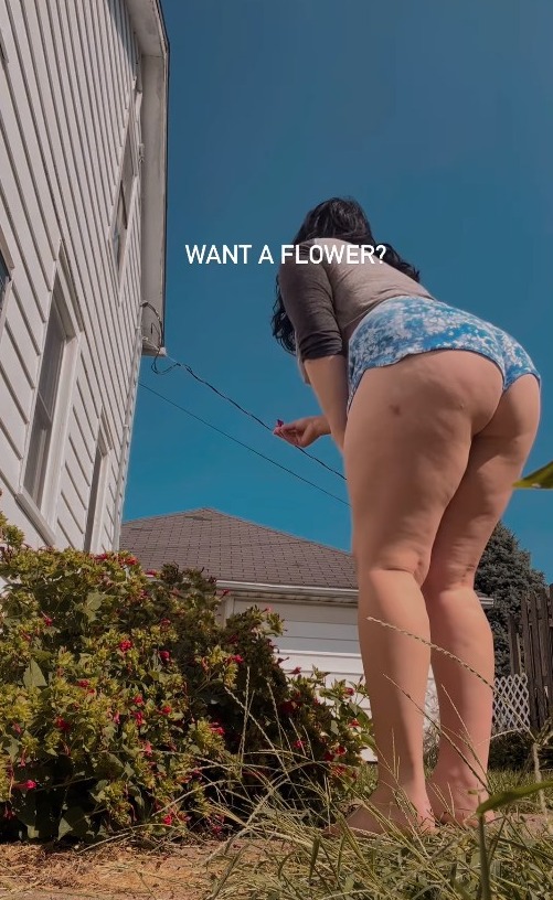 andrea leigh nader recommends Big Booty Bent Over