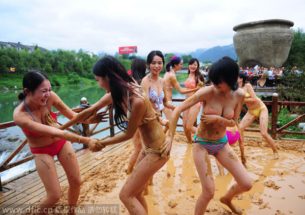 donna fipps share girl mud wrestle photos