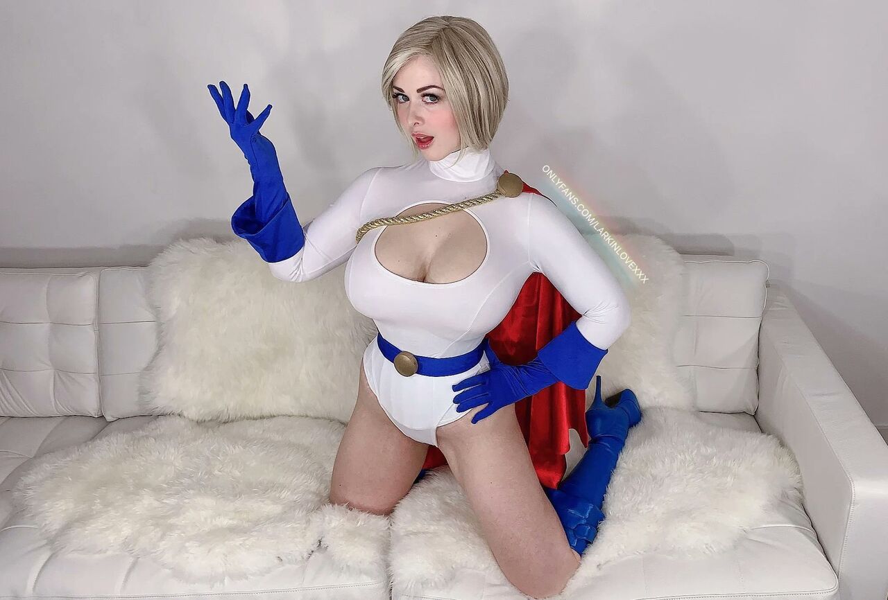 cassie louw share larkin love powergirl photos