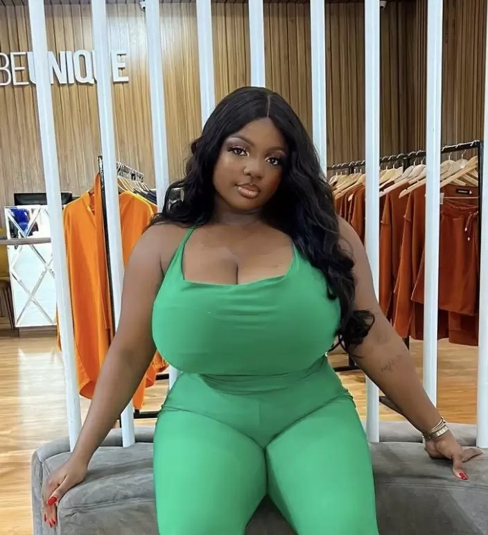 claire bedia recommends Big Round Tits