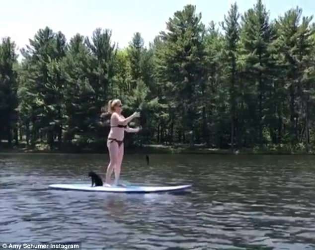 darren killen share amy schumer stand up paddle board photos