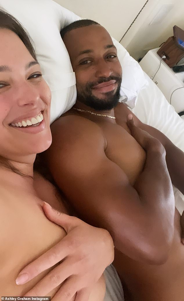 amor alonzo recommends Ashley Graham Topless
