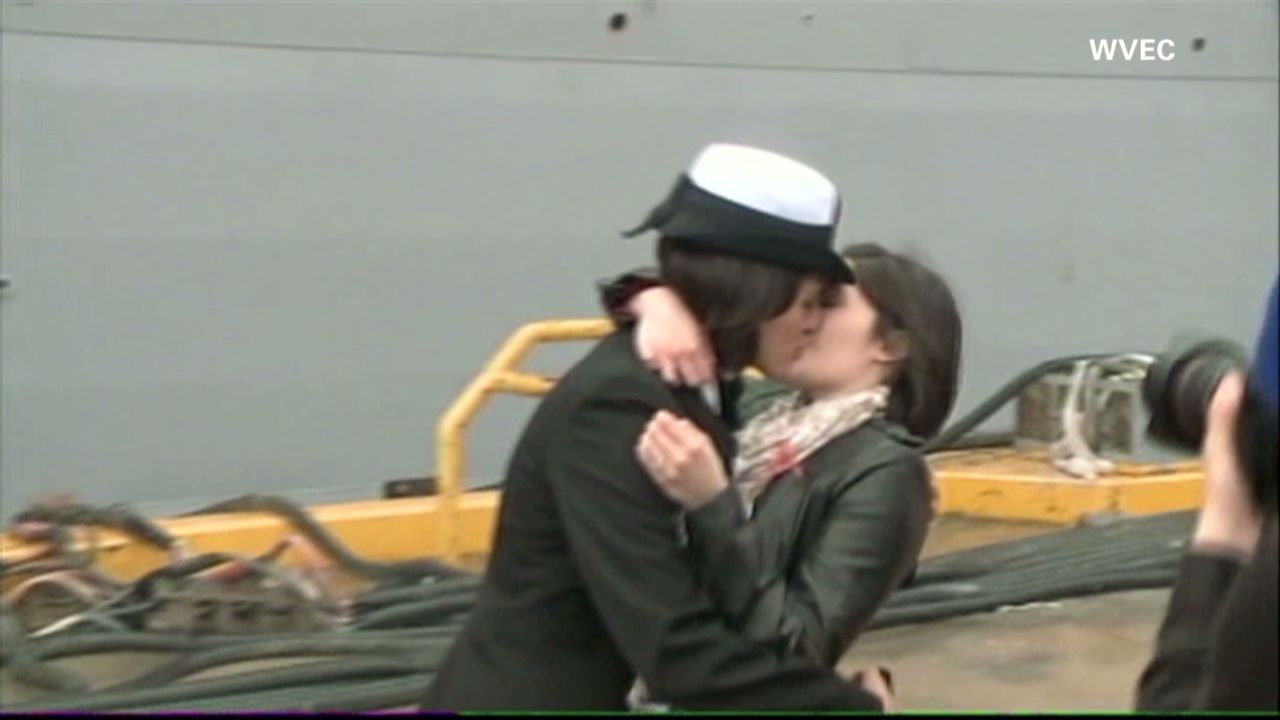 darragh o sullivan add photo asian lesbian tongue kissing