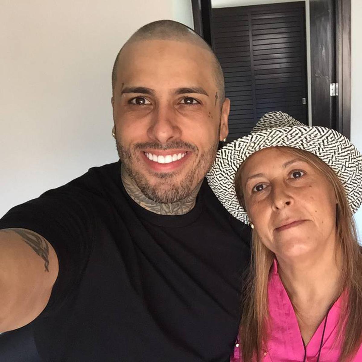 darrell connell recommends nicky jam mom pic